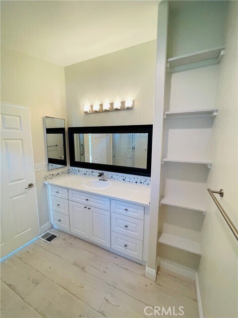 Building Photo - 33521 Harvest Way E