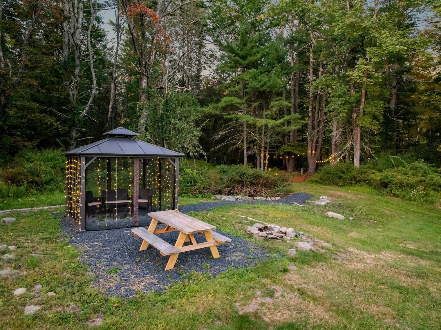 Building Photo - 824 Peenpack Trail