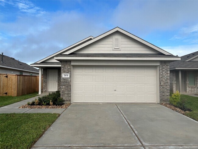 Primary Photo - 21031 Longeni Dr