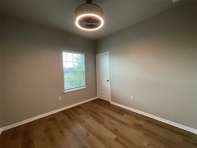 Building Photo - 6717 Ranchito Dr