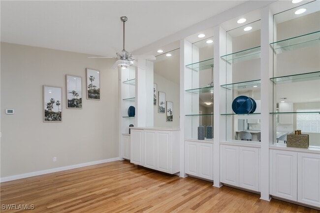 Building Photo - 4949 Kingston Way