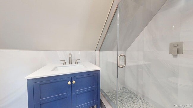 Building Photo - 88-37 62nd Dr