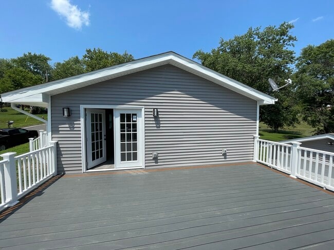 Building Photo - 241 Madison Ave