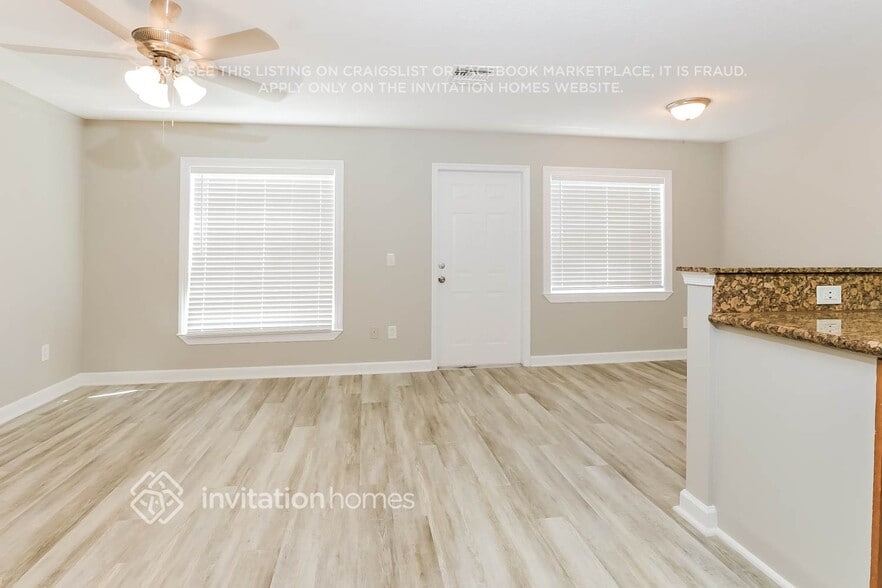 Building Photo - 114 Carol Susan Ln