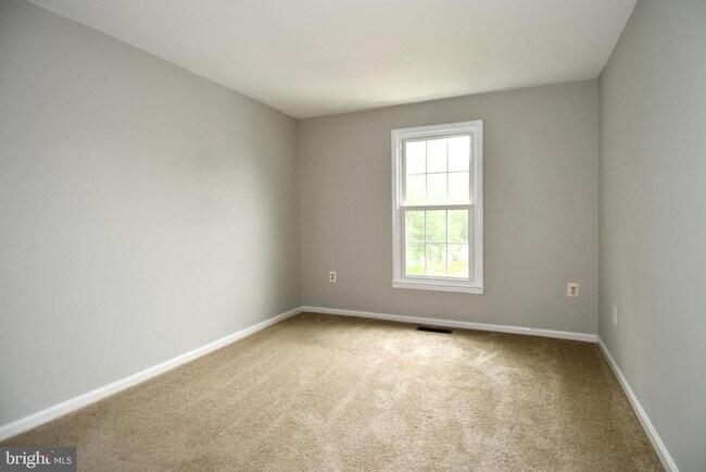 Building Photo - 13216 Country Ridge Dr