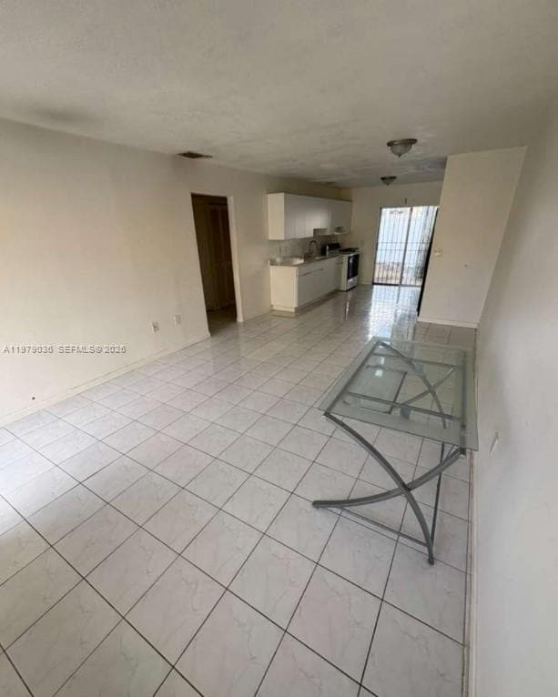 Building Photo - 1622 Sunrise Blvd