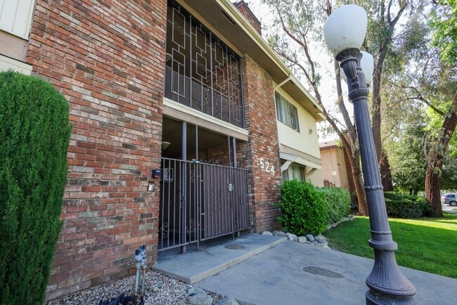 Interior Photo - Silverwood Apartments (524)