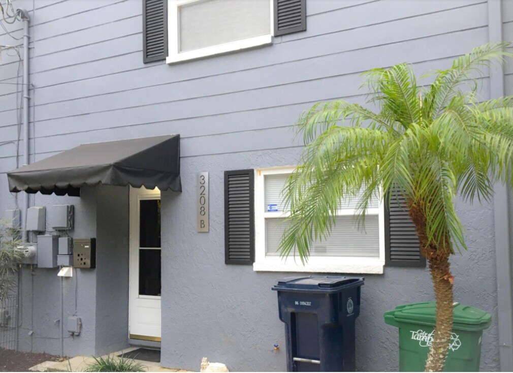 Building Photo - 3208 W De Leon St