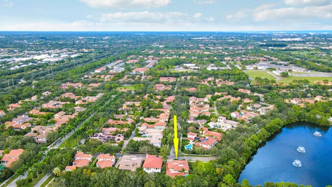 Building Photo - 142 Segovia Way