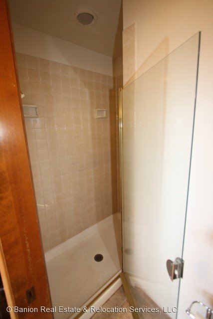 Building Photo - 5 br, 3 bath House - 12901 Trent Circle