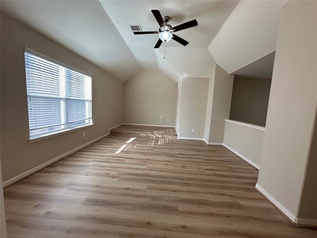 Building Photo - 6111 Summerfield Glade Ln
