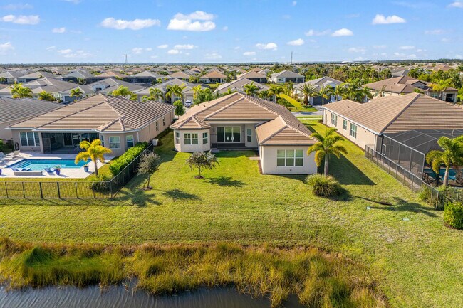 Building Photo - 11965 SW Sandy Bay Cir