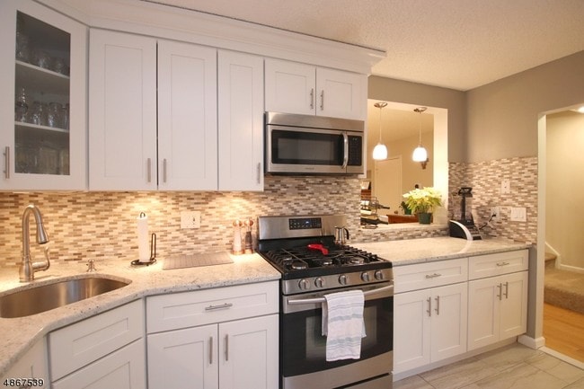 Building Photo - 303 Brokaw Ct