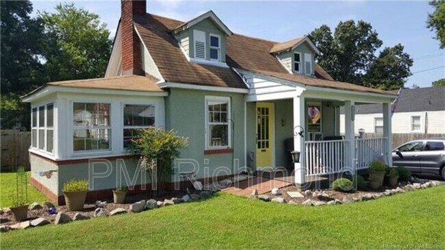 Primary Photo - 2117 Parkside Ave
