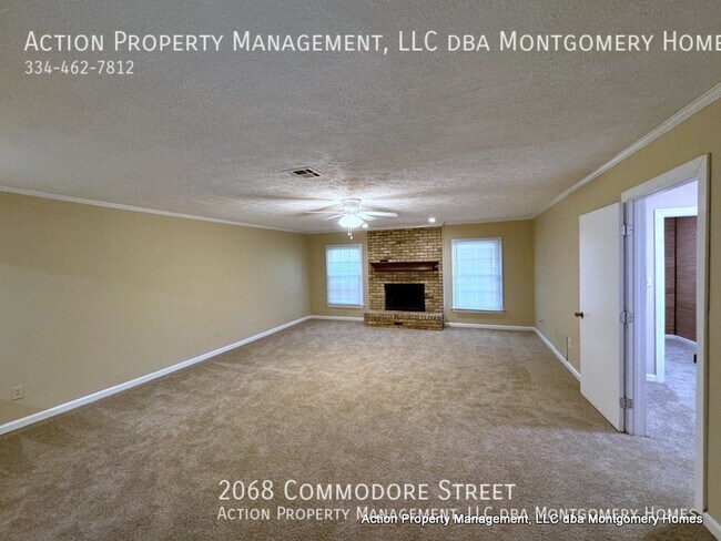 Building Photo - 2068 Commodore St