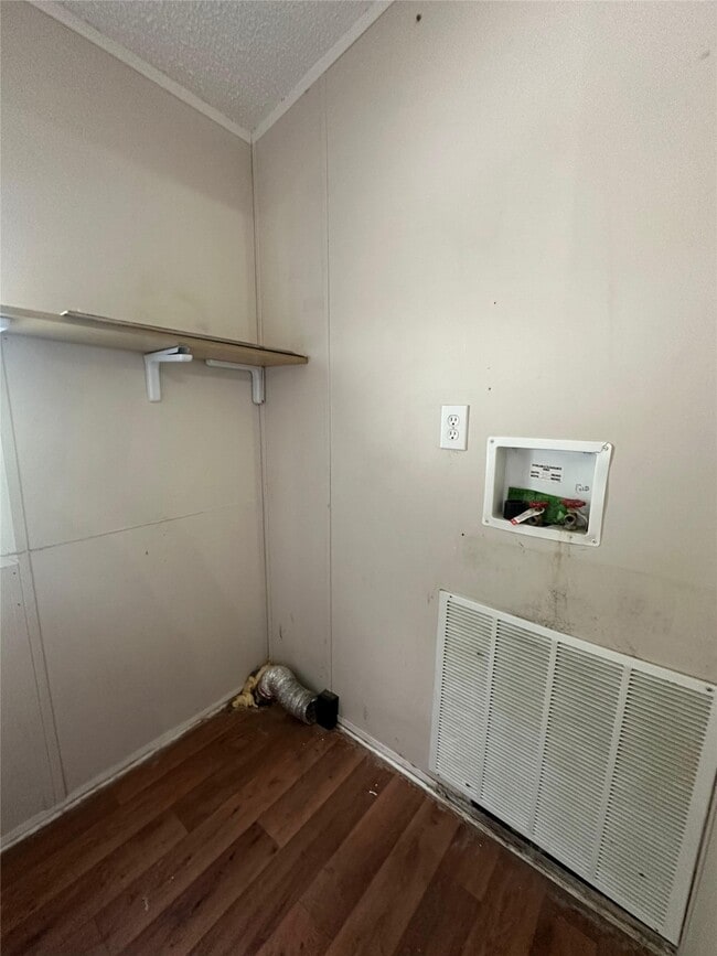 Building Photo - 13521 Ann Louise Rd