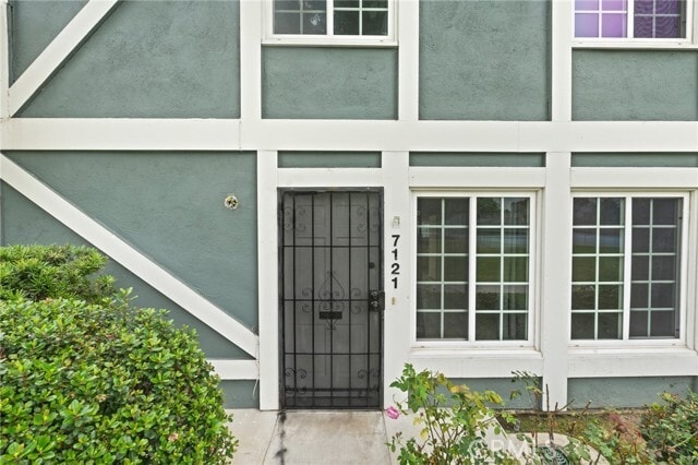 Building Photo - 7121 Santa Isabel Dr