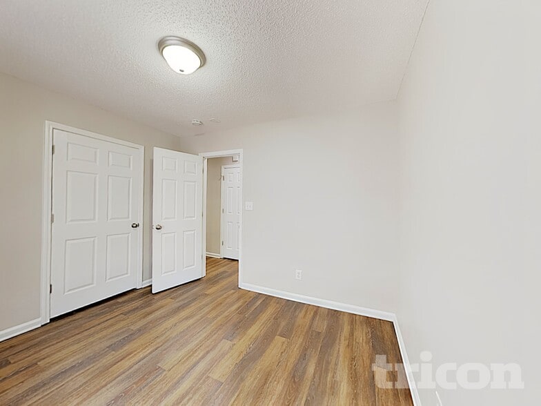 Building Photo - 924 Pine Cir Dr NW