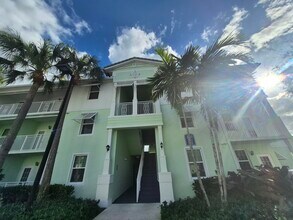 Building Photo - 3601 High Ridge Rd