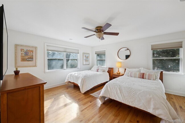 Building Photo - 126 Malloy Dr