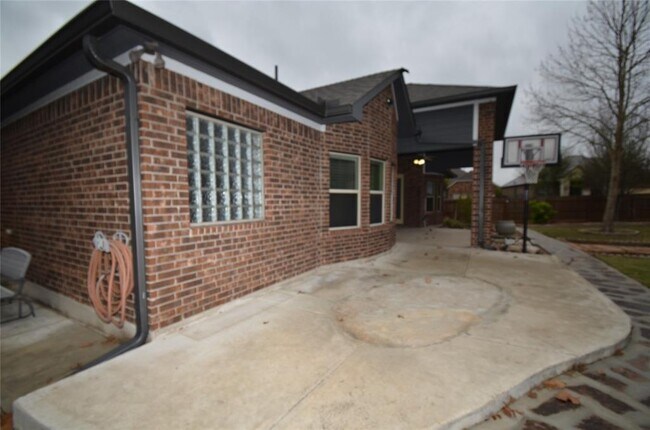 Building Photo - 20400 Horned Owl Trail