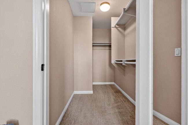 Building Photo - 3857 Pell Pl