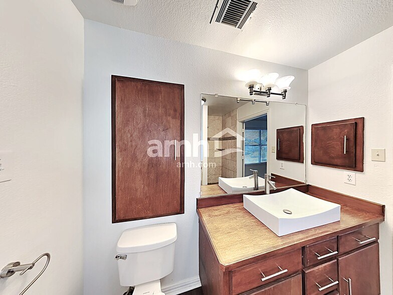 Building Photo - 5436 Pecan Creek Cir
