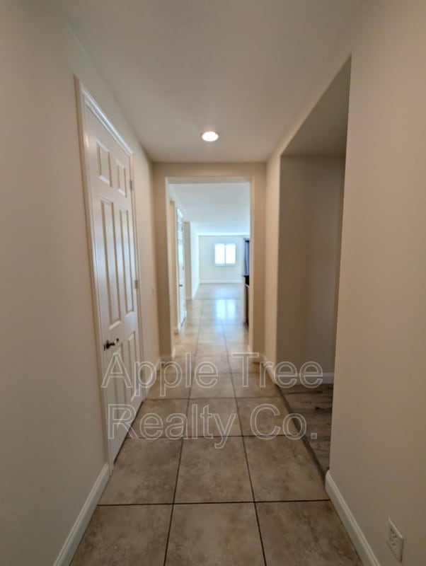 Building Photo - 1349 Edelweiss Dr