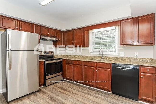 Building Photo - 1585 Plover Road