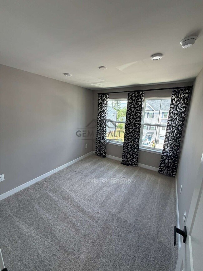 Building Photo - 8700 Stevenson Ln