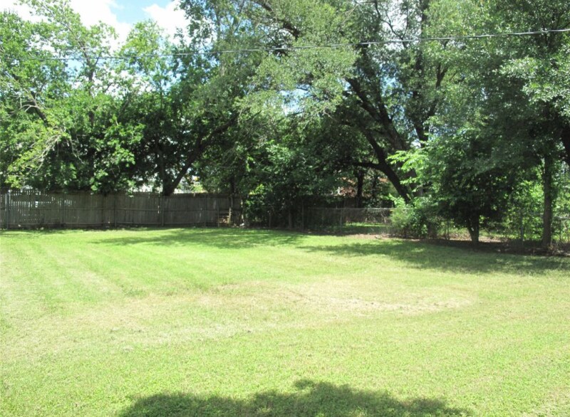 Building Photo - 3003 Williams Dr