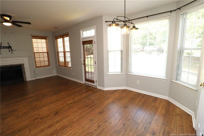 Building Photo - 1102 Silky Dogwood Trail