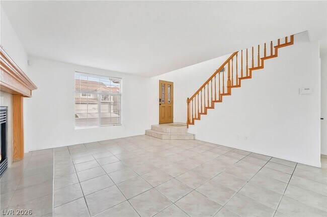 Building Photo - 2813 Via Florentine St