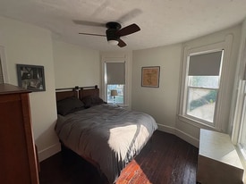 Bedroom 2 - Queen Bed - 4105 Whitman Ave