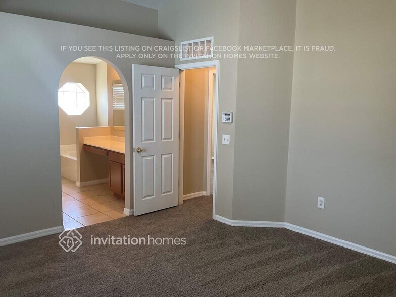 Building Photo - 2915 Ariel Ave