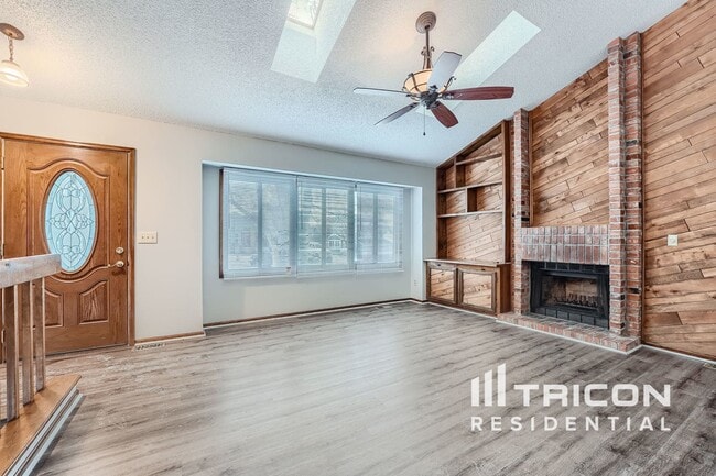 Building Photo - 3606 S Gibralter Cir