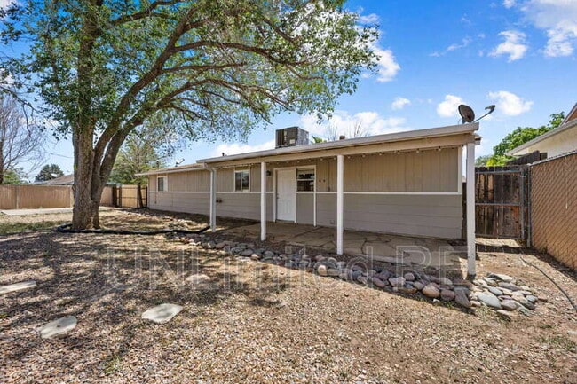 Building Photo - 8430 E Sommer Dr