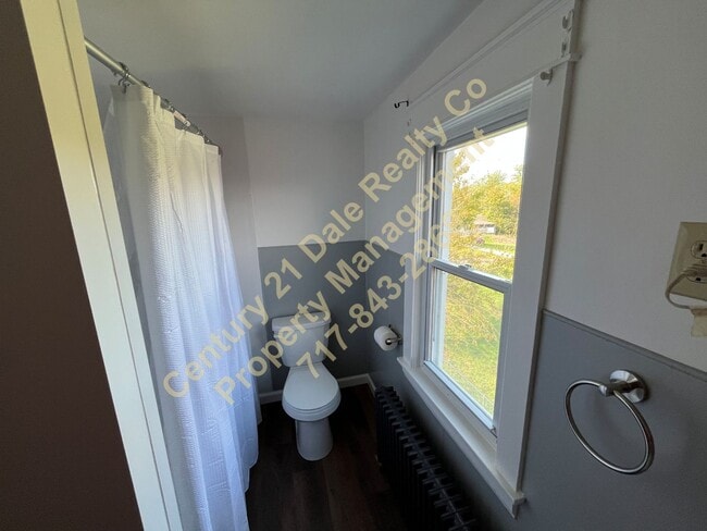 Building Photo - 3 BR Cape Cod in Eastern School District R...