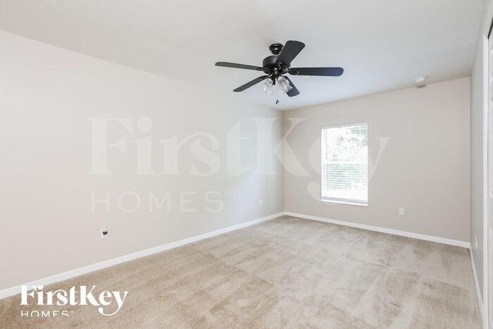 Building Photo - 2329 Chipley Ave