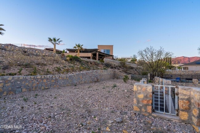 Building Photo - 1029 Calle Parque Dr