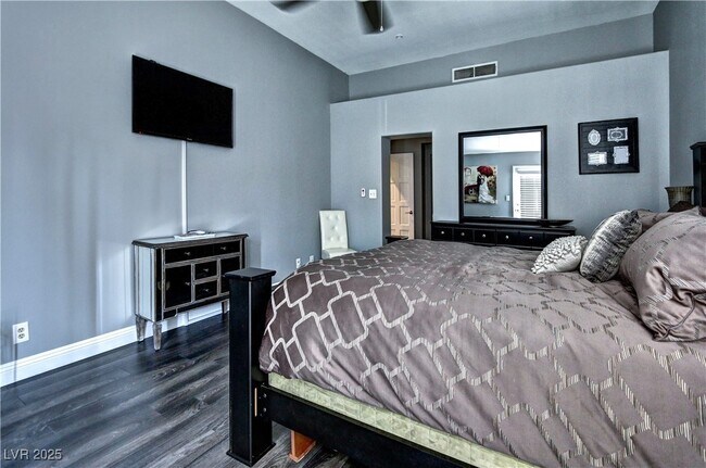 Building Photo - 4911 Mission Bay Dr