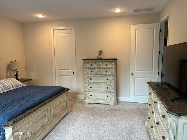 Building Photo - 263 Union Hill Dr
