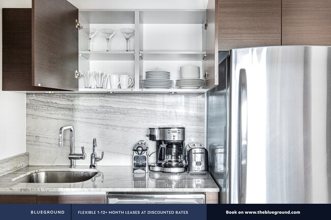 Building Photo - The Ritz Plaza, 235 W 48th St