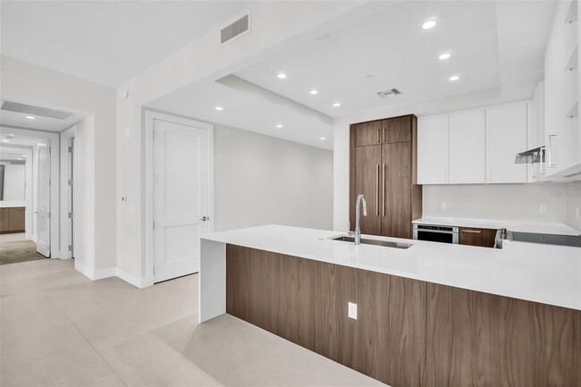 Building Photo - 275 1st Ave S