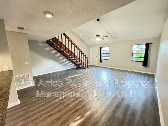 Building Photo - 3545 Raintree Way