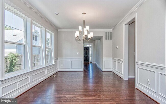 Building Photo - 3100 Greenway Blvd