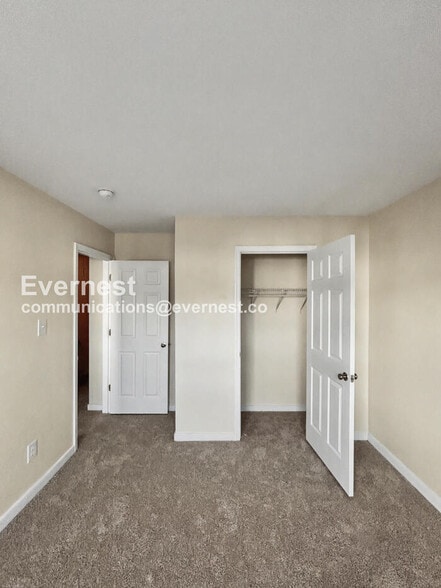 Building Photo - 8726 Springwater Dr