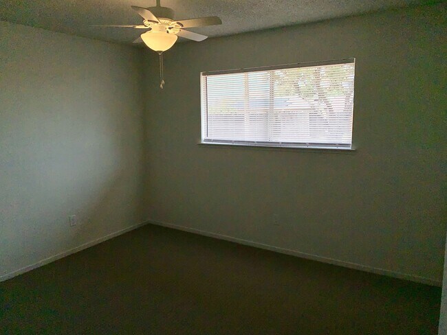 Building Photo - Old Town Clovis 3/2