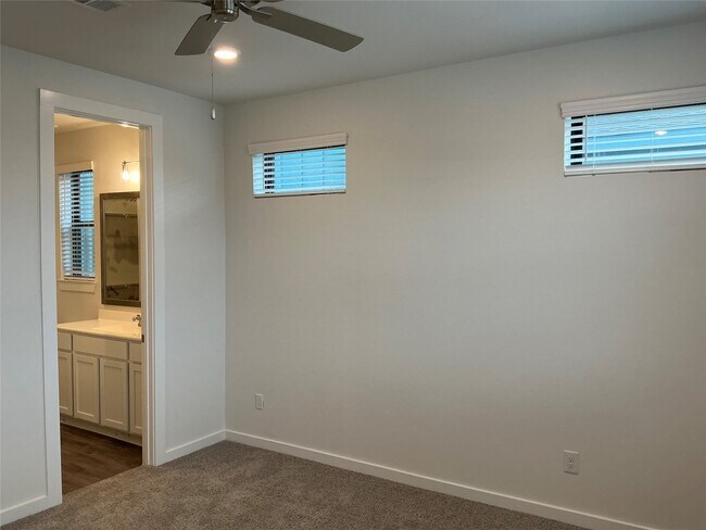 Building Photo - 3259 Loam Ln