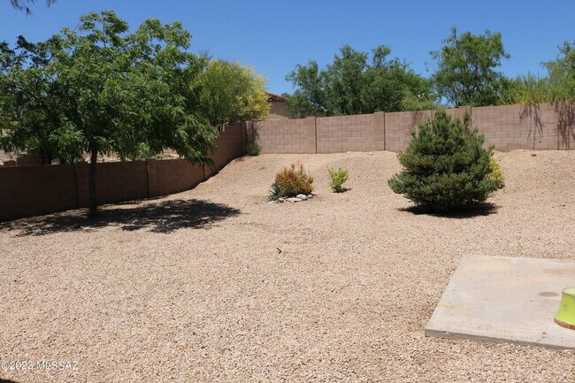 Building Photo - 5426 W Dove Mountain Park Rd